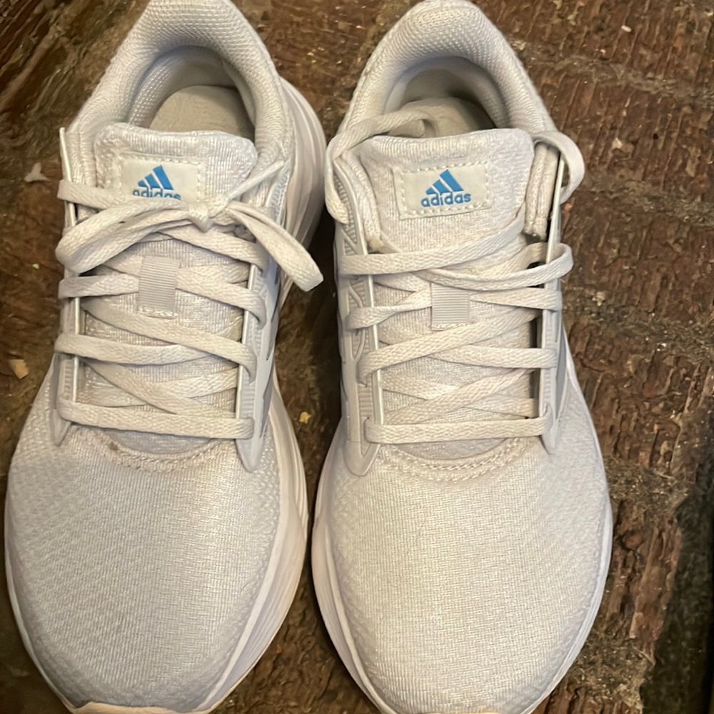 Adidas tennis shoes, size 8 1/2